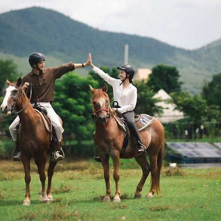 Oon Valley Farm Stay San Kamphaeng Exteriör bild